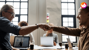 Cómo un asistente de IA puede mejorar la colaboración y la productividad